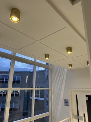 LED-spots-og-pendler-esltyrken