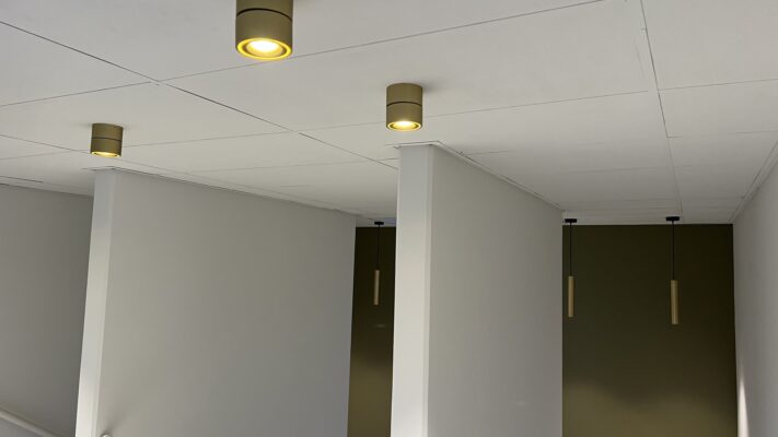 LED-spots-og-pendler-esltyrken