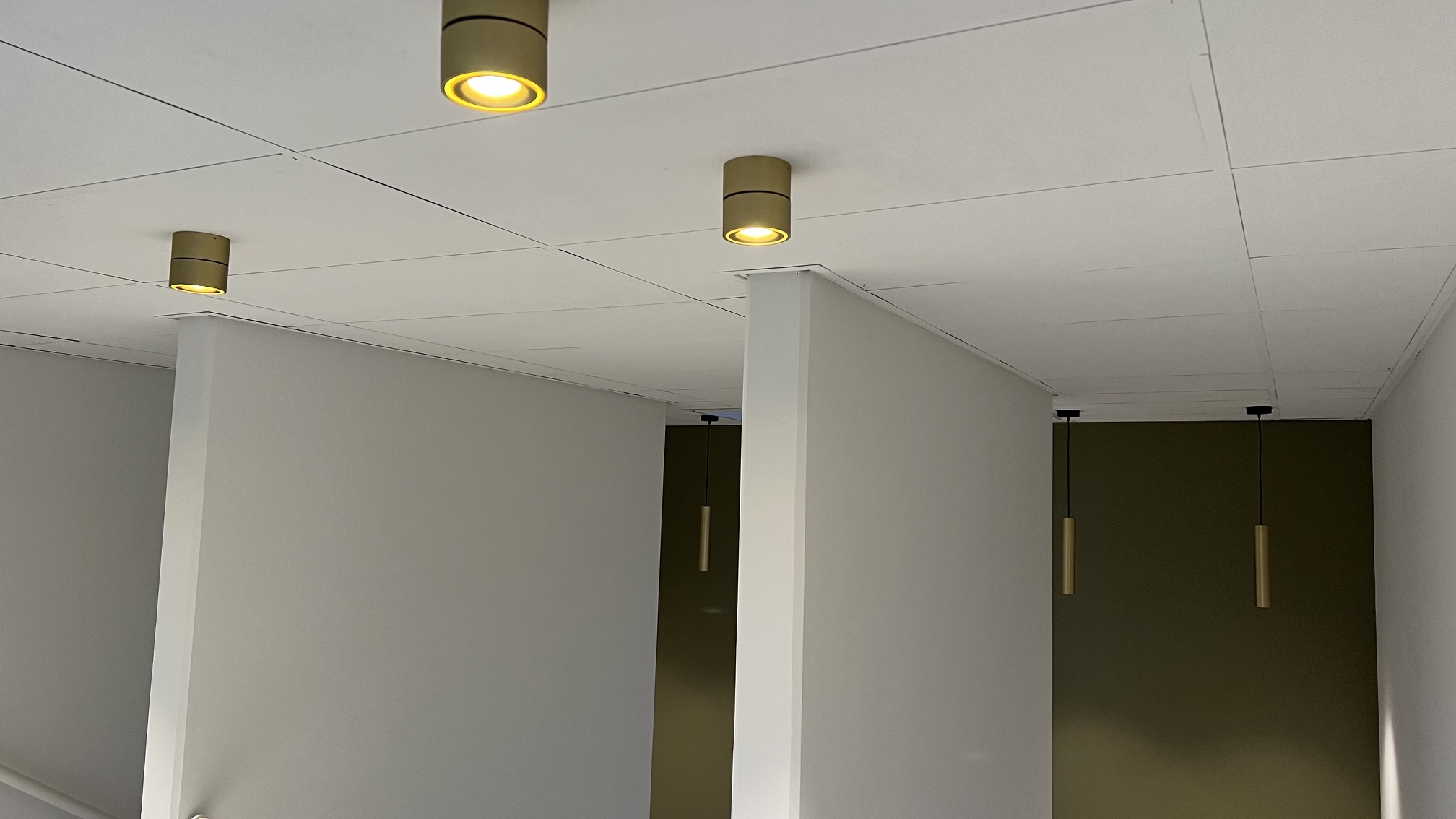 LED-spots-og-pendler-esltyrken